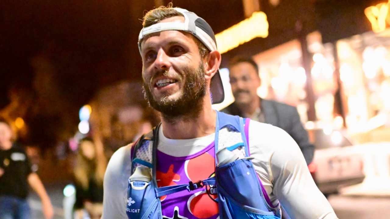 37 gün boyunca koşa koşa ilçeye geldi
