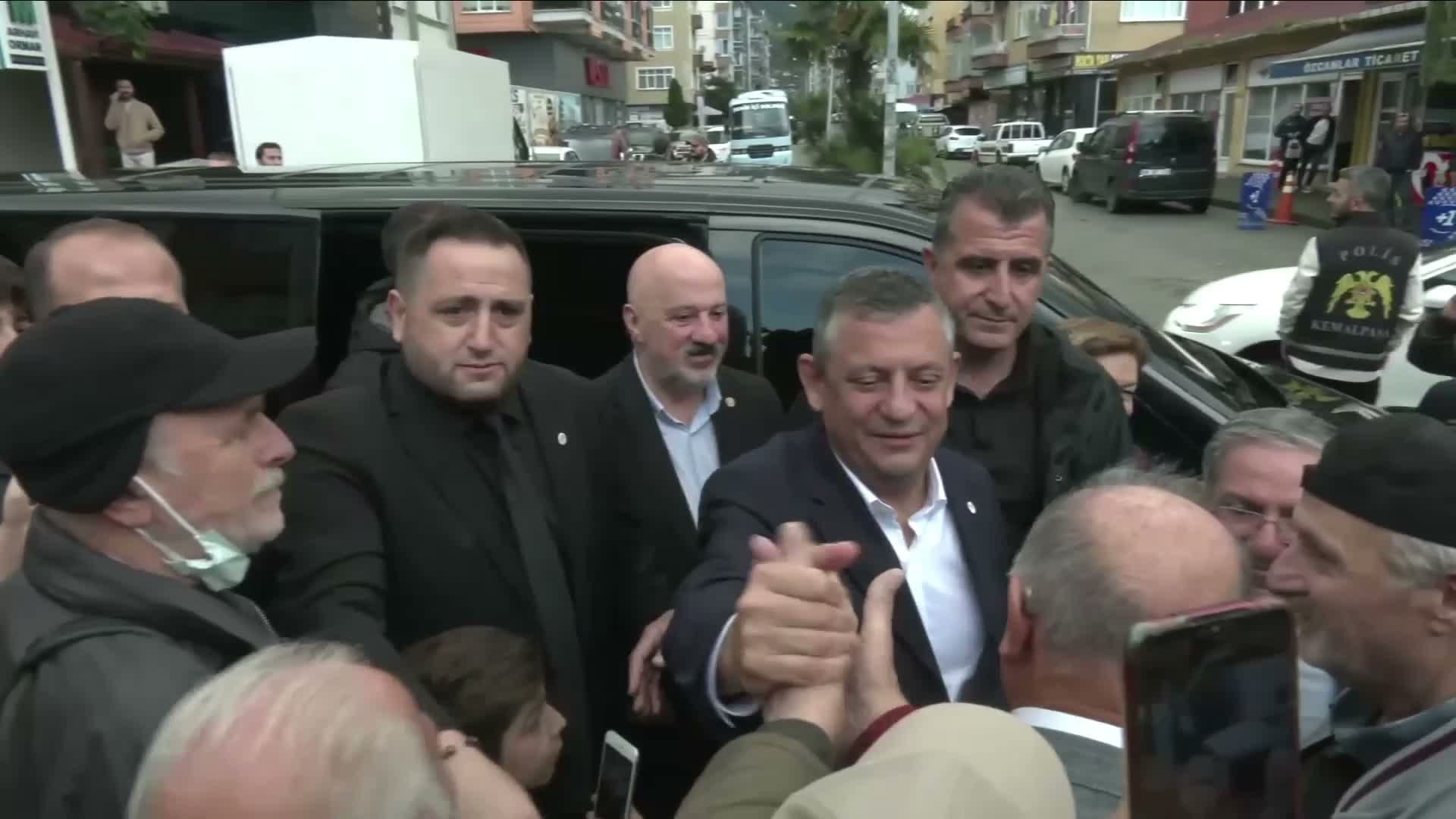 Özgür Özel Arhavi’de... “AK Parti'nin kimyasını bozan insan”