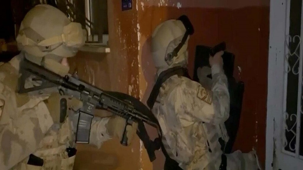 3 ilde uyuşturucu operasyonu: 11 şüpheli tutuklandı