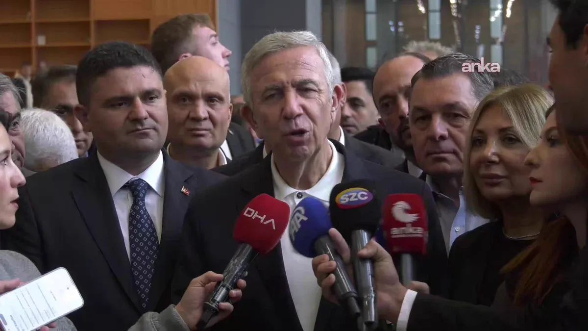 Mansur Yavaş’tan parti değiştiren başkanlara mesaj