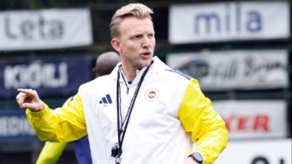 Dirk Kuyt, Fenerbahçe'de ilk idmanına çıktı