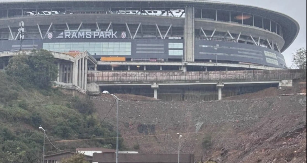 Bakanlıktan RAMS Park açıklaması! Herkes toprak kayması ve çatlak olup olmadığı merak ediyordu