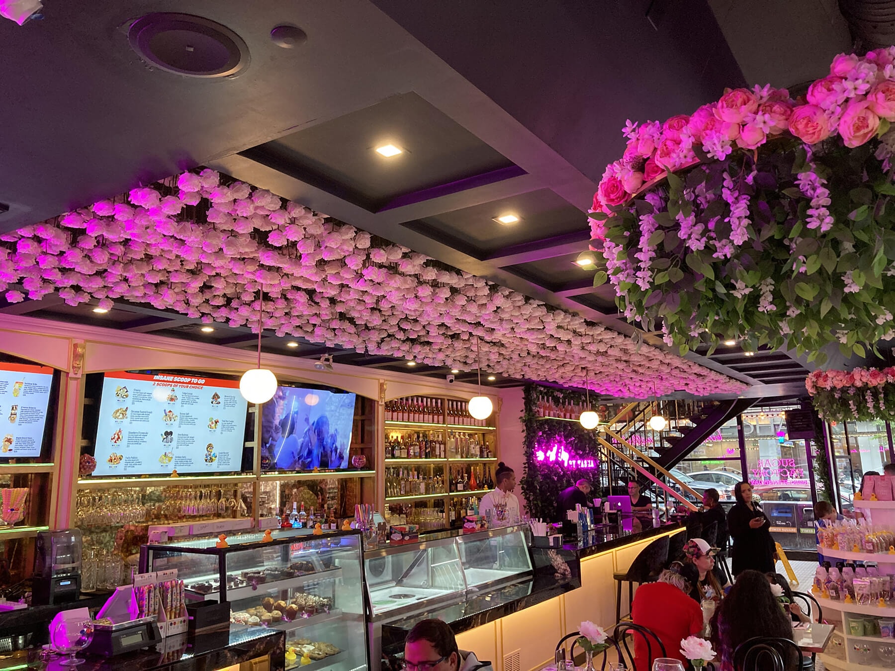 Ünlü restoran zinciri sessiz sedasız şubelerini kapatmaya başladı