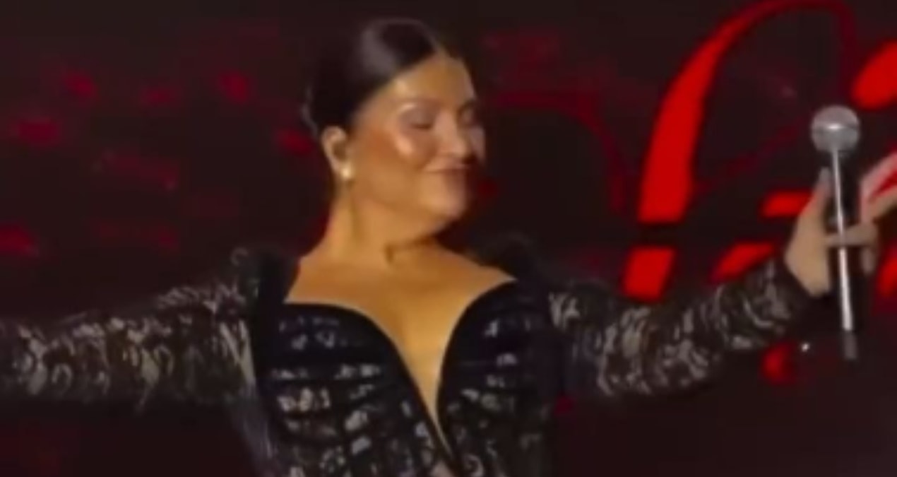 Evlenmekten vazgeçtiği iddia edilmişti: Sibel Can'ın sahne şovu gündem oldu