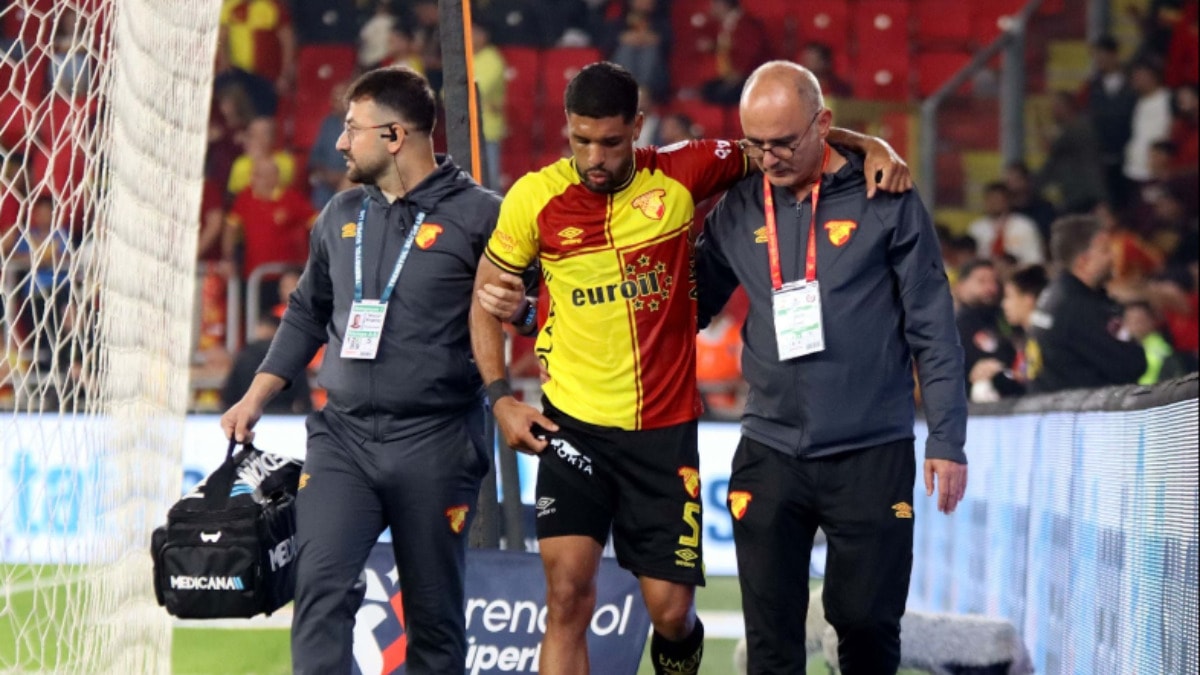Süper Lig ekibine yıldız isimden kötü haber: Bir kez daha sakatlandı
