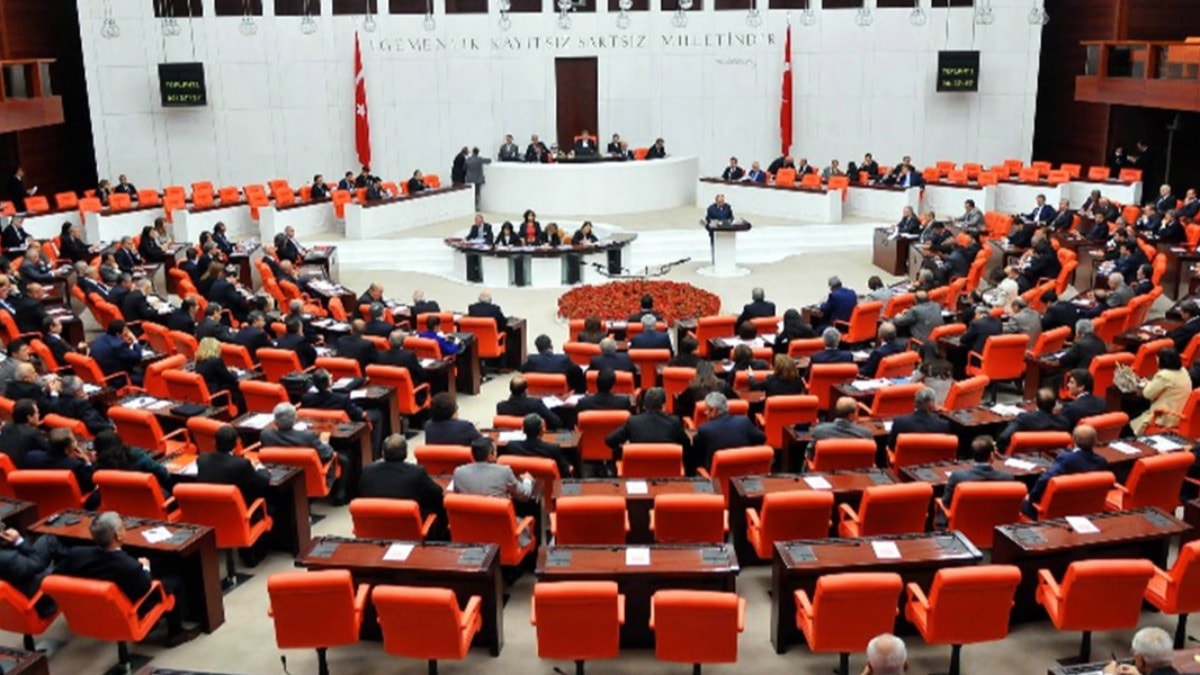 Taksicinin feryadı Meclis’te: Ben açım, foncuları görüp isyan ediyorum