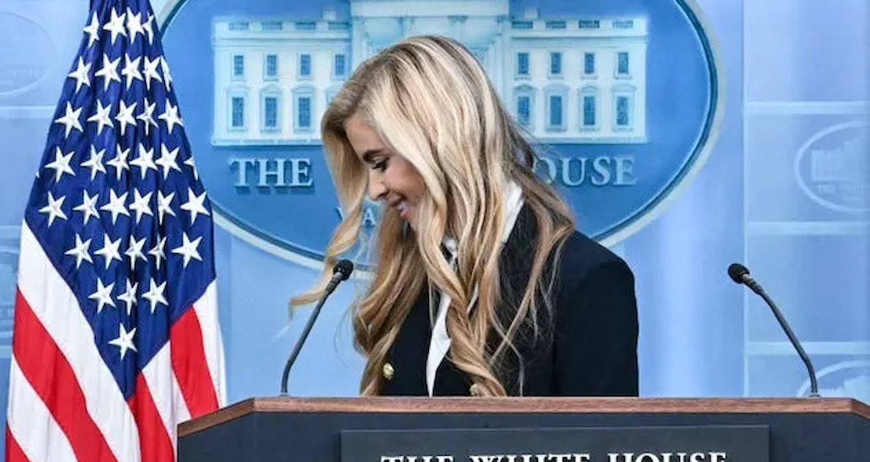 Trump'ın yeni sözcüsünün güldüren hatası: 'Başkanım... Pardon! Eşim'