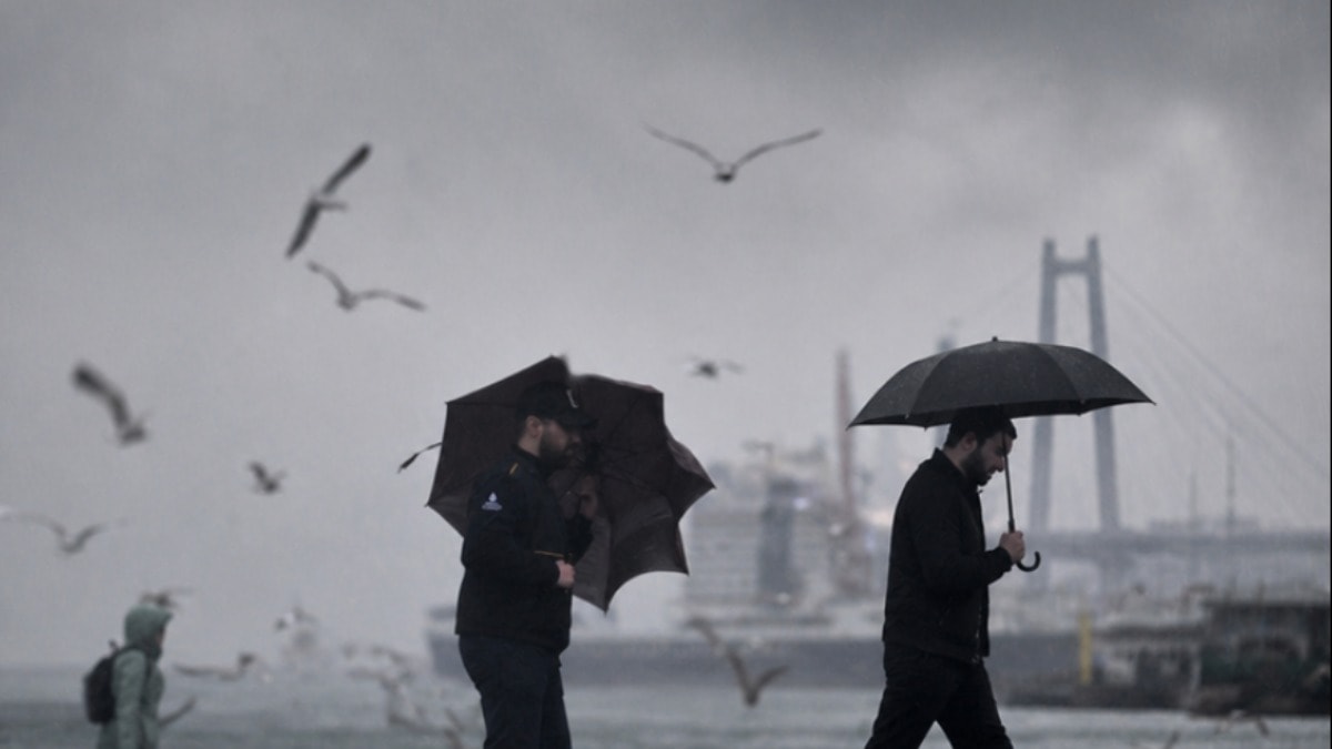 İstanbul'a hafta sonu alarmı: Yarın için saat verildi! Harita kırmızıya dönecek
