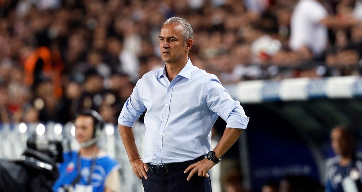 Fenerbahçe taraftarından 'İsmail Kartal istifa' tezahüratı