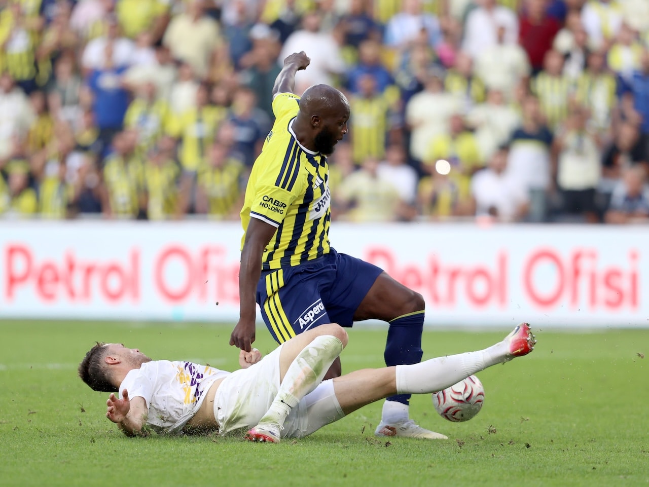Dönüşte Fenerbahçe ile görüşeceğim demişti! İsmail Kartal'dan Lukaku kararı