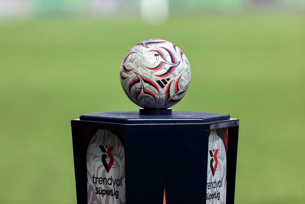 Futbolda erteleme alarmı