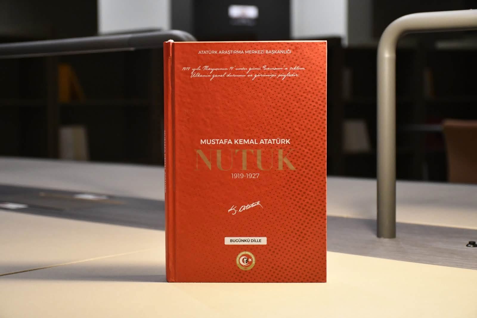 AKP 'Nutuk' dağıtacak