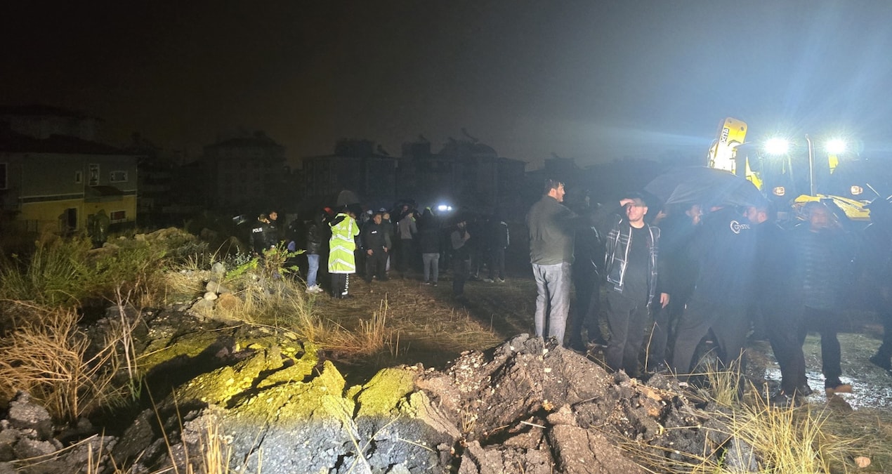 Antalya'da hortum faciası: 4 işçi hayatını kaybetti, 1 işçi yaralandı
