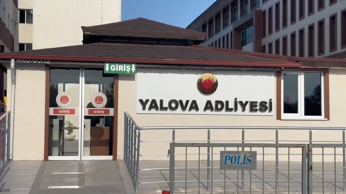 Adliyede yolsuzluk soruşturması: İki personel tutuklandı