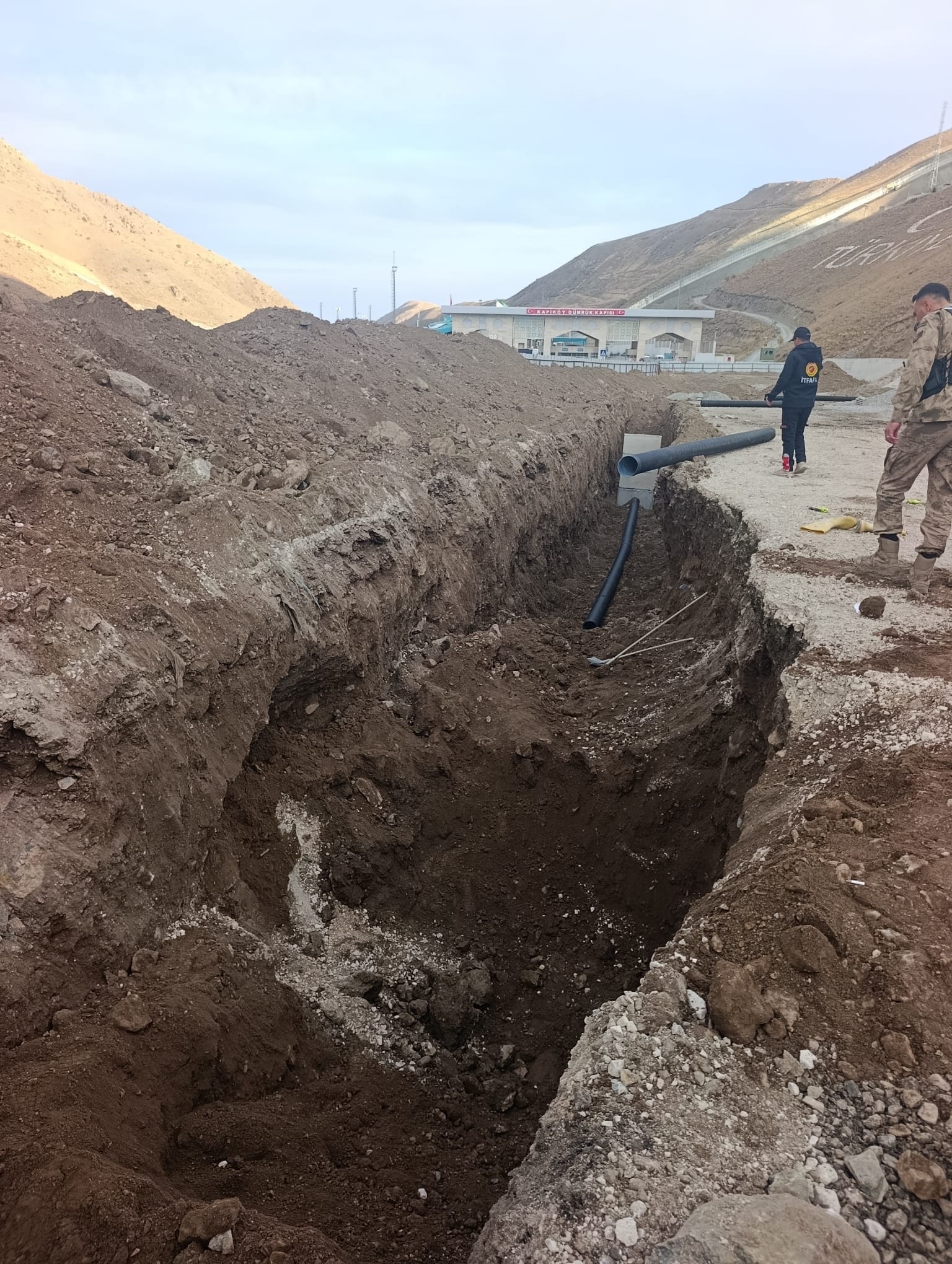 Van’da inşaat alanında göçükte bir işçi hayatını kaybetti
