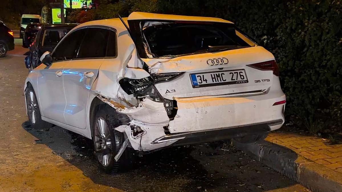 Sarıyer'de otomobil park halindeki 6 araca çarptı: 1'i ağır 3 yaralı