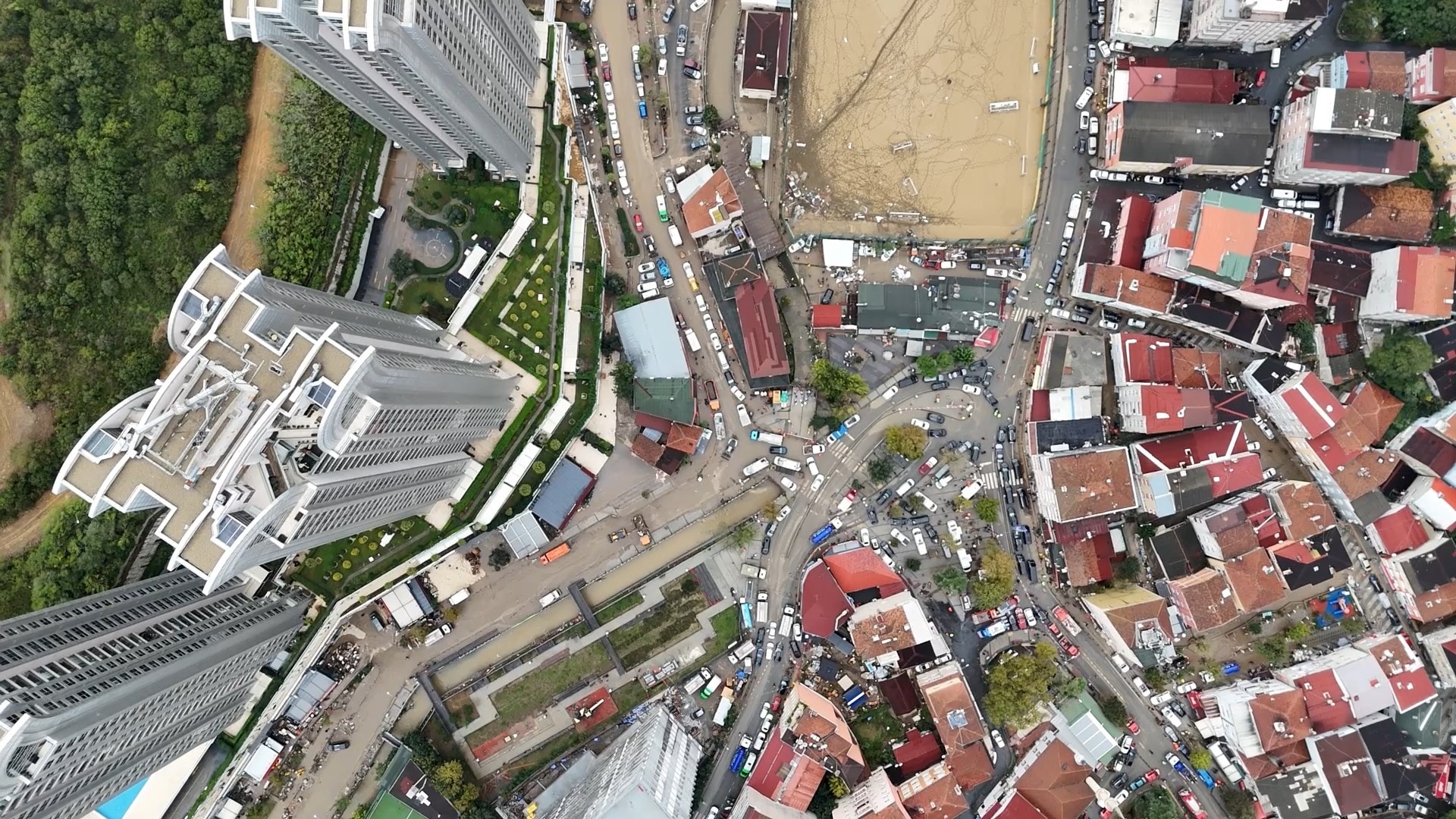 Ayazağa'da sel felaketinin boyutu drone ile görüntülendi