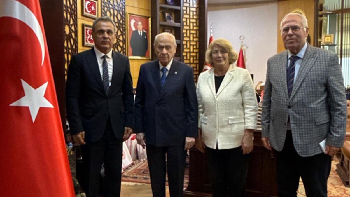 Bahçeli, Alevi Vakıfları Federasyonu heyetiyle görüştü