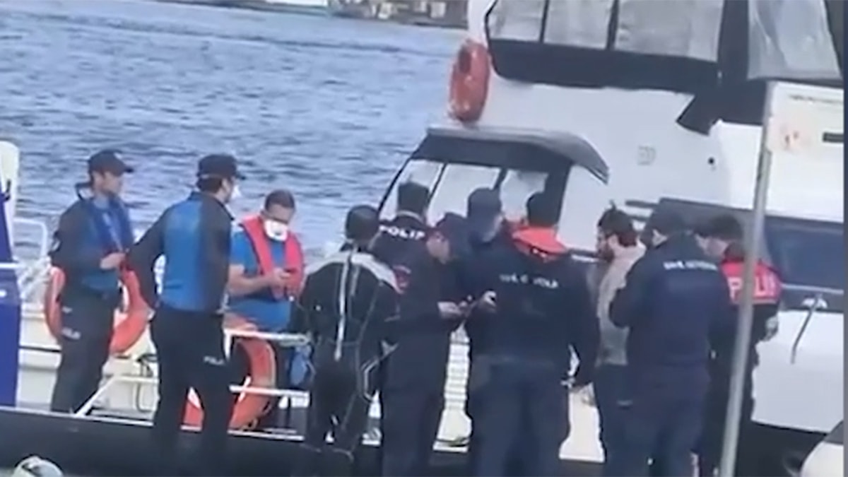 Balat sahilinde denizde ceset bulundu