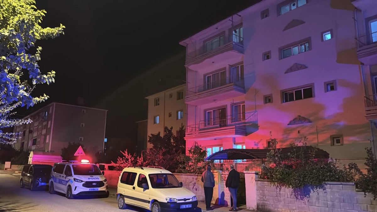 Balkondan düşen 77 yaşındaki kadın hayatını kaybetti