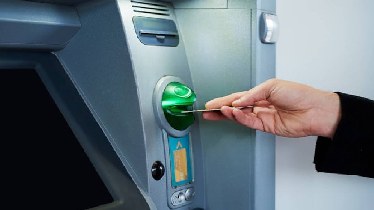 670 banka sistemden çıktı: Ülkedeki bankaların dörtte biri kapandı