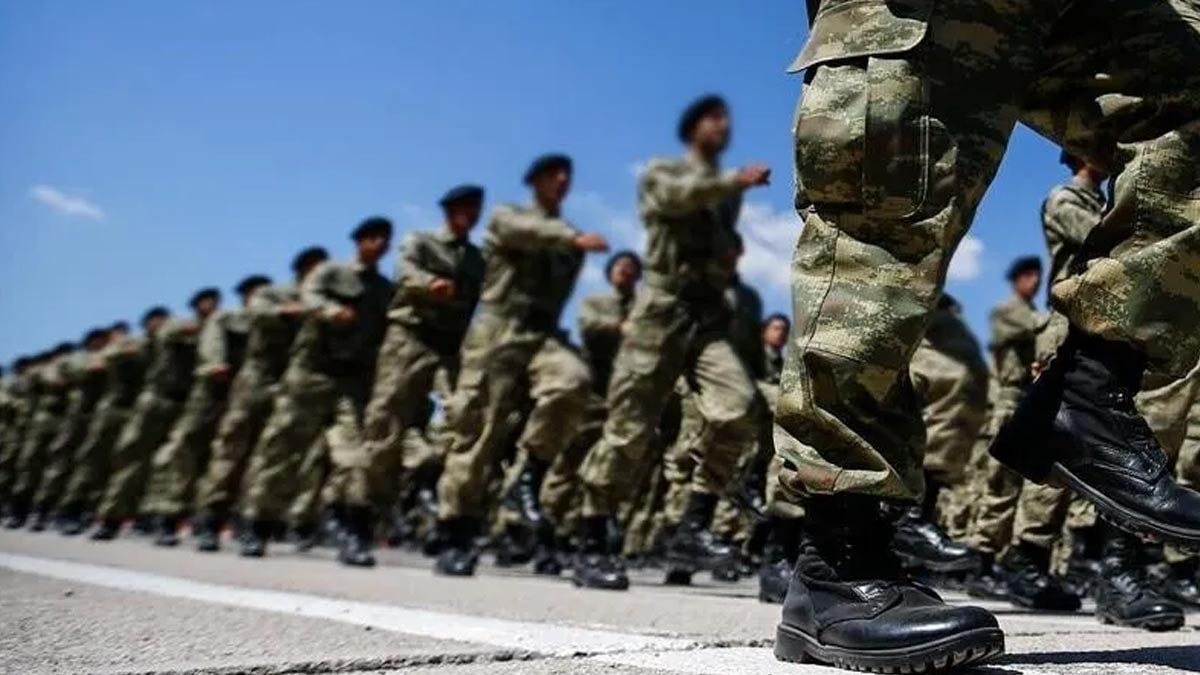 Bedelli askerlikte 28 gün şartı kalkıyor mu? Resmi açıklama geldi