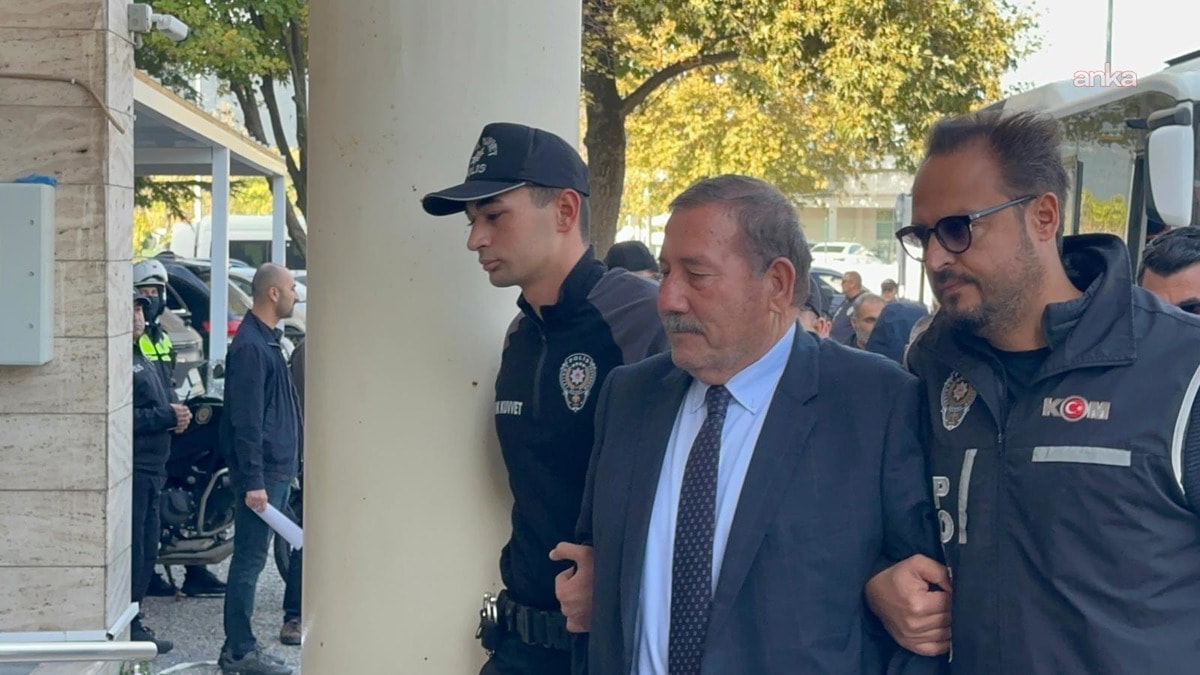 Belediye Başkanı Topuz ile birlikte 18 kişi tutuklandı