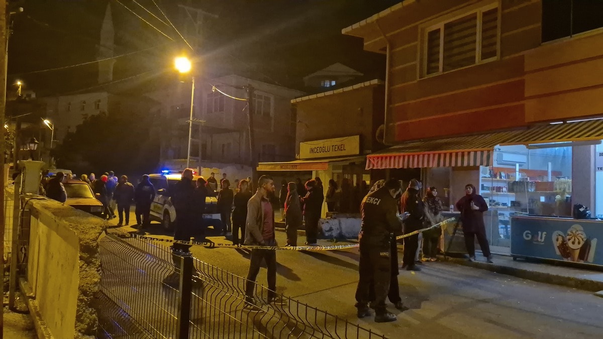 Boşanma aşamasındaki eşini ve tartışmaya müdahale eden kişiyi vurdu
