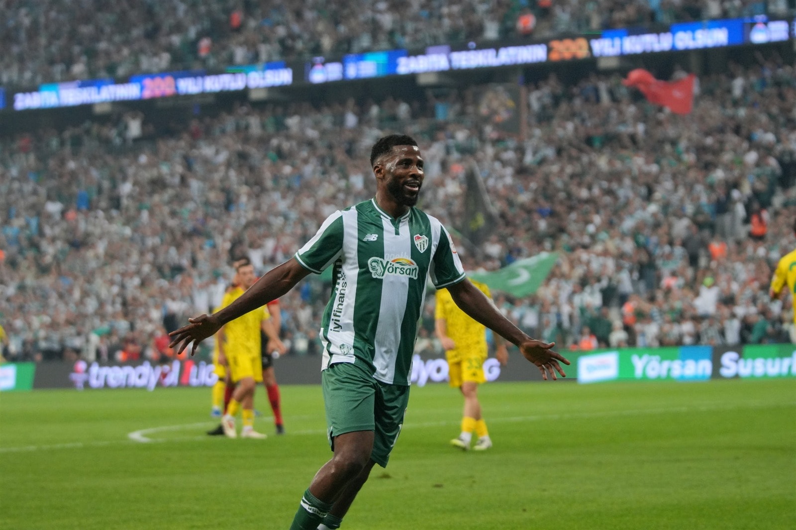 8 maçta 11 gol atan Iheanacho için açıklama: 'Gol atsın diye transfer ettik'