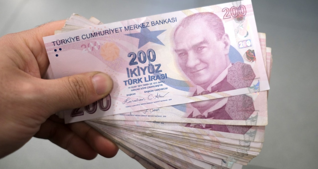 Türkiye'de gözler 14.00'e çevrildi: Döviz ve borsada dananın kuyruğu kopabilir