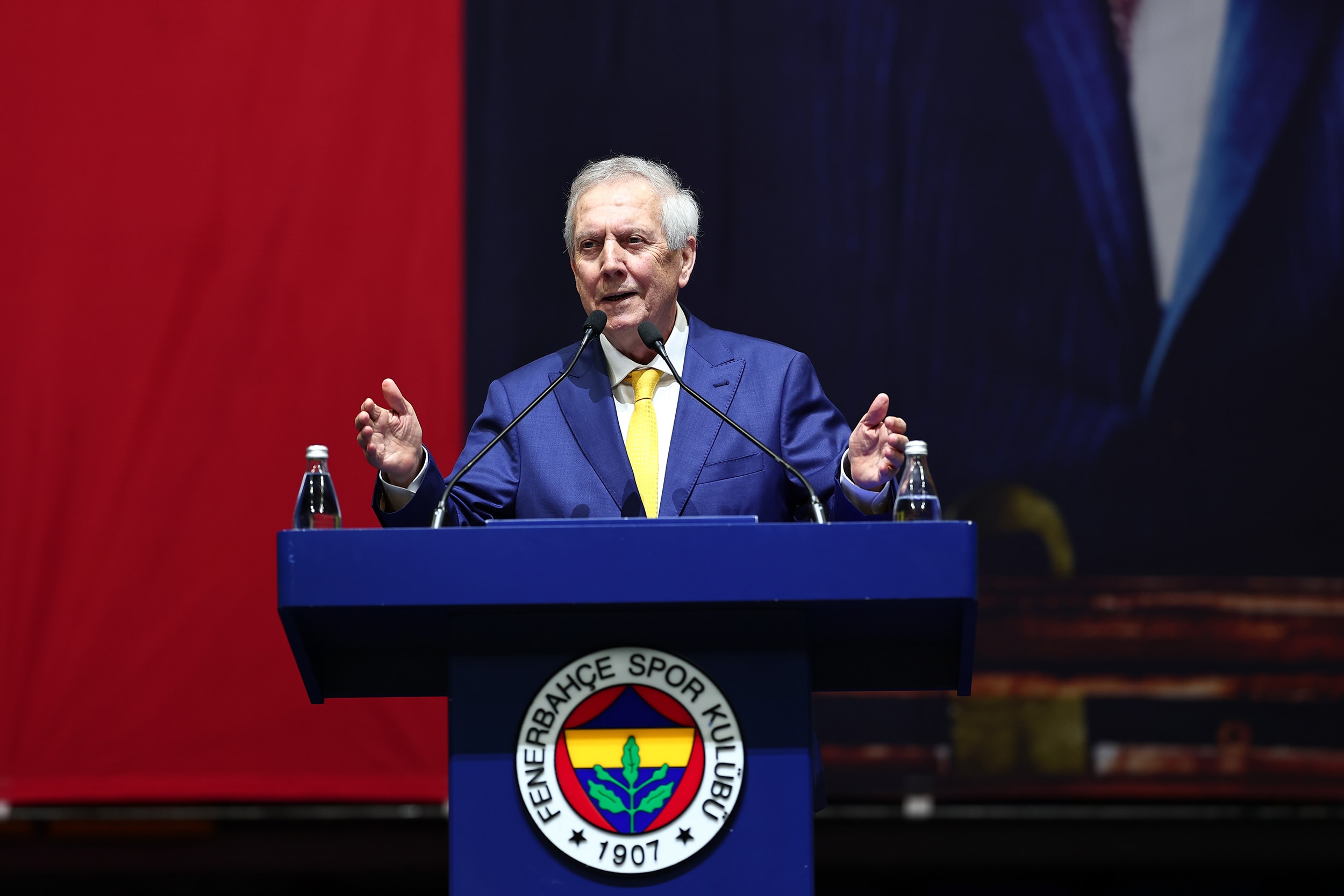 Fenerbahçe'de forma giymeden ayrılıyor: Devre arası yolcu