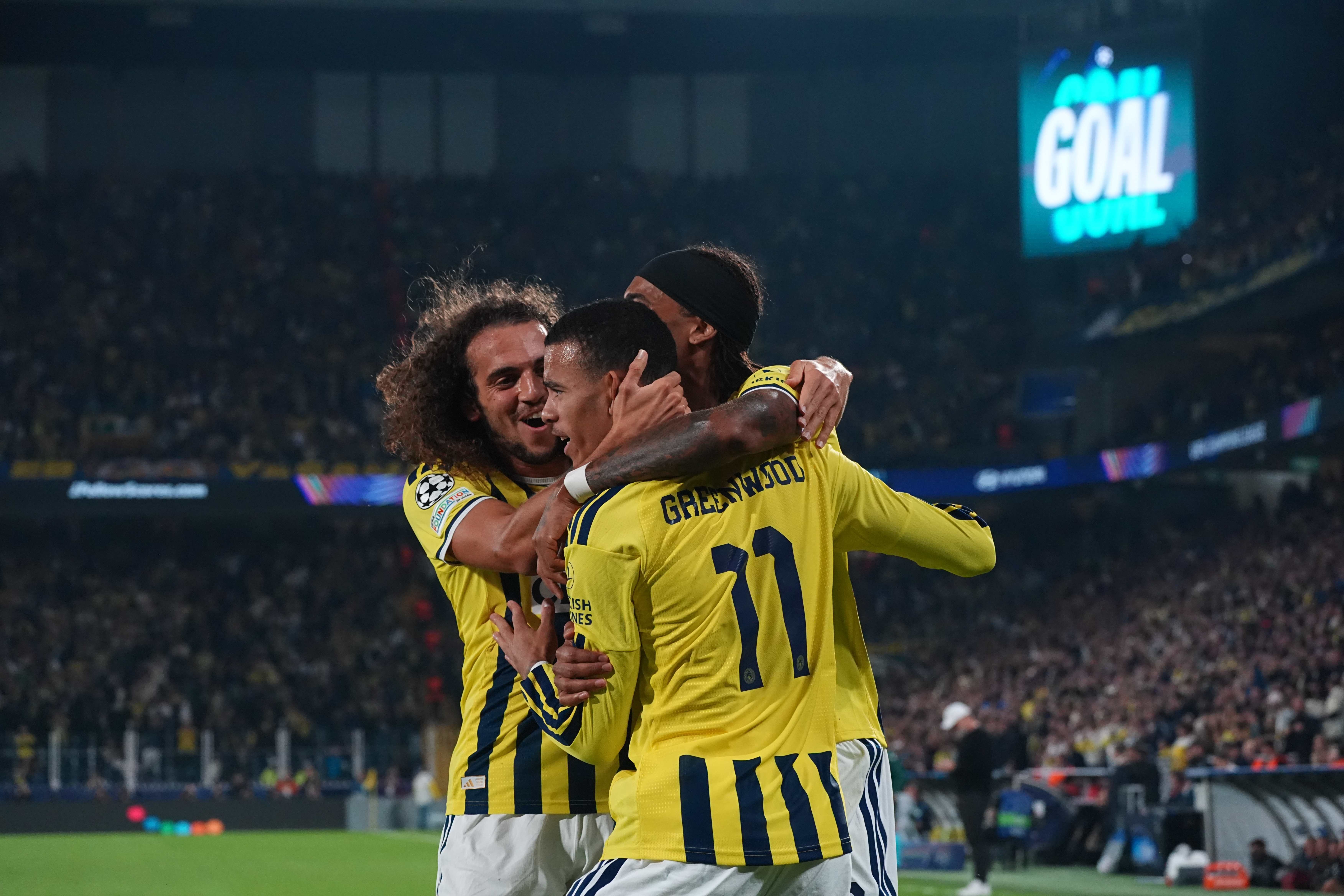 Fenerbahçe'nin 27,3 milyon euro verdiği yıldız, ayrılığın eşiğinde