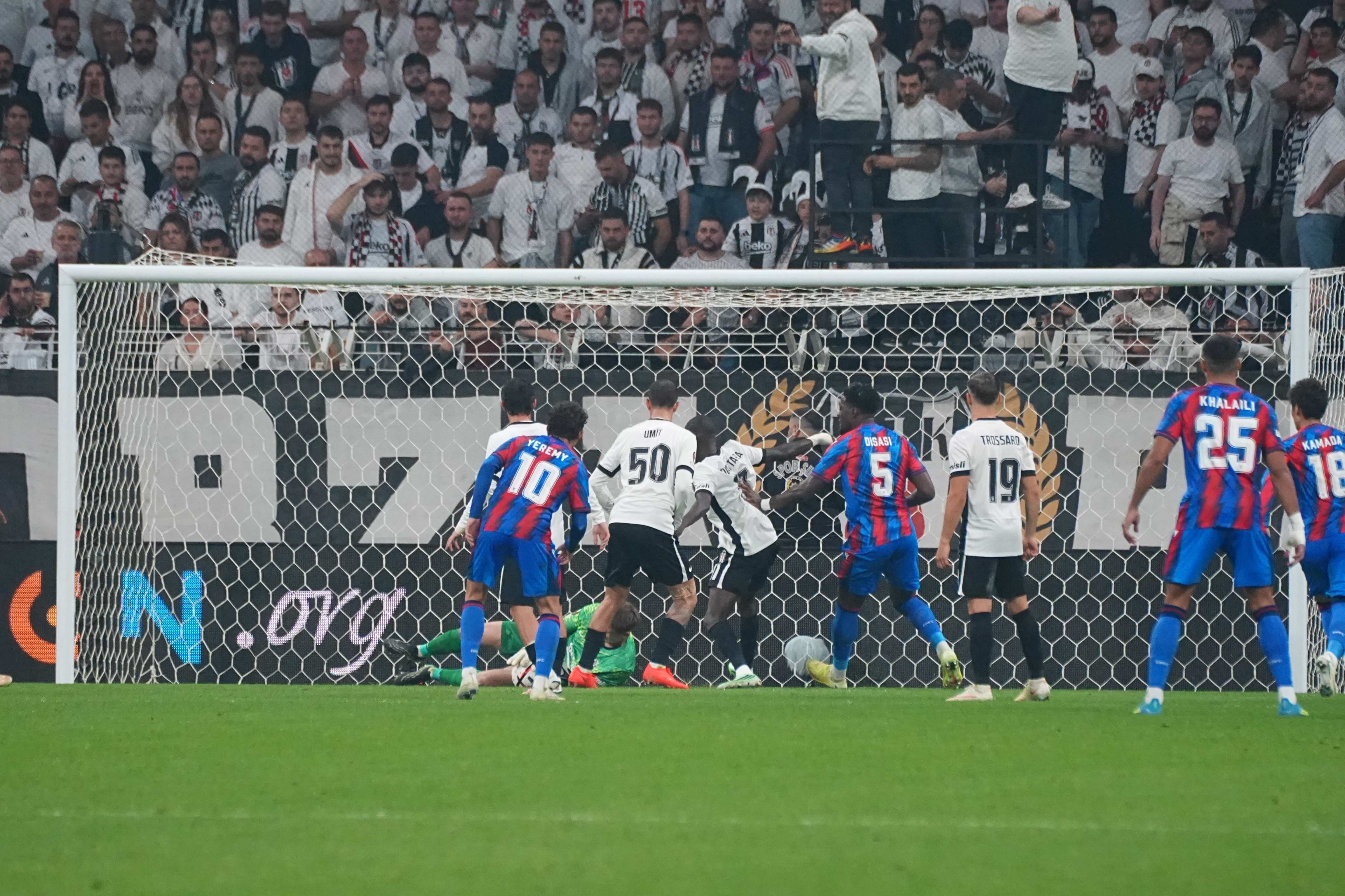 Beşiktaş maçının faturası o isme kesildi:  'Kurtuluş yok'