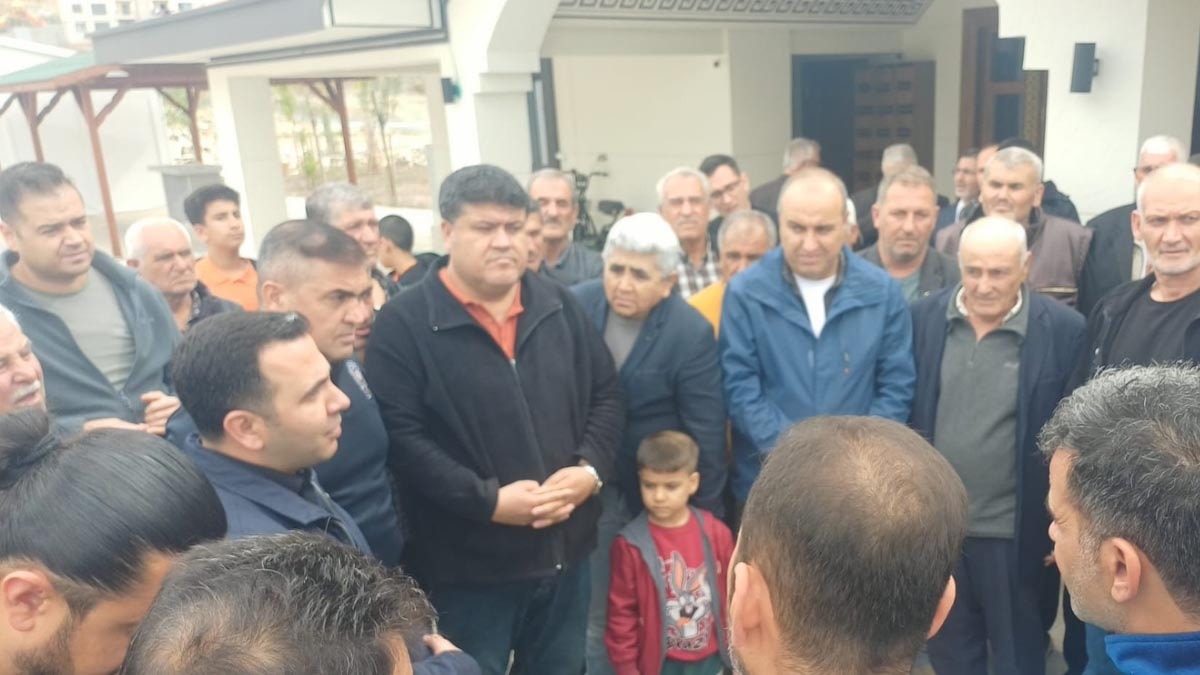 Deprem konutları yöneticisi depremzedelere meydan okudu