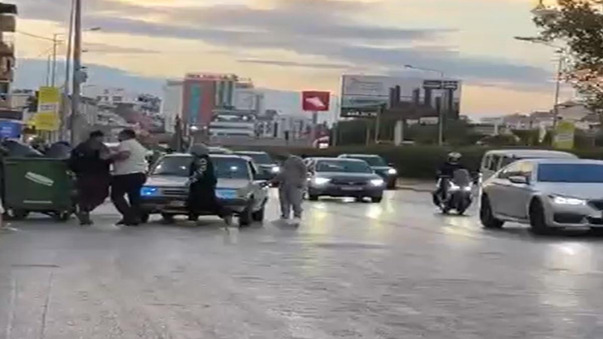 Trafikte tartıştığı kişinin otomobilini tekmeledi, 180 bin lira ceza uygulandı