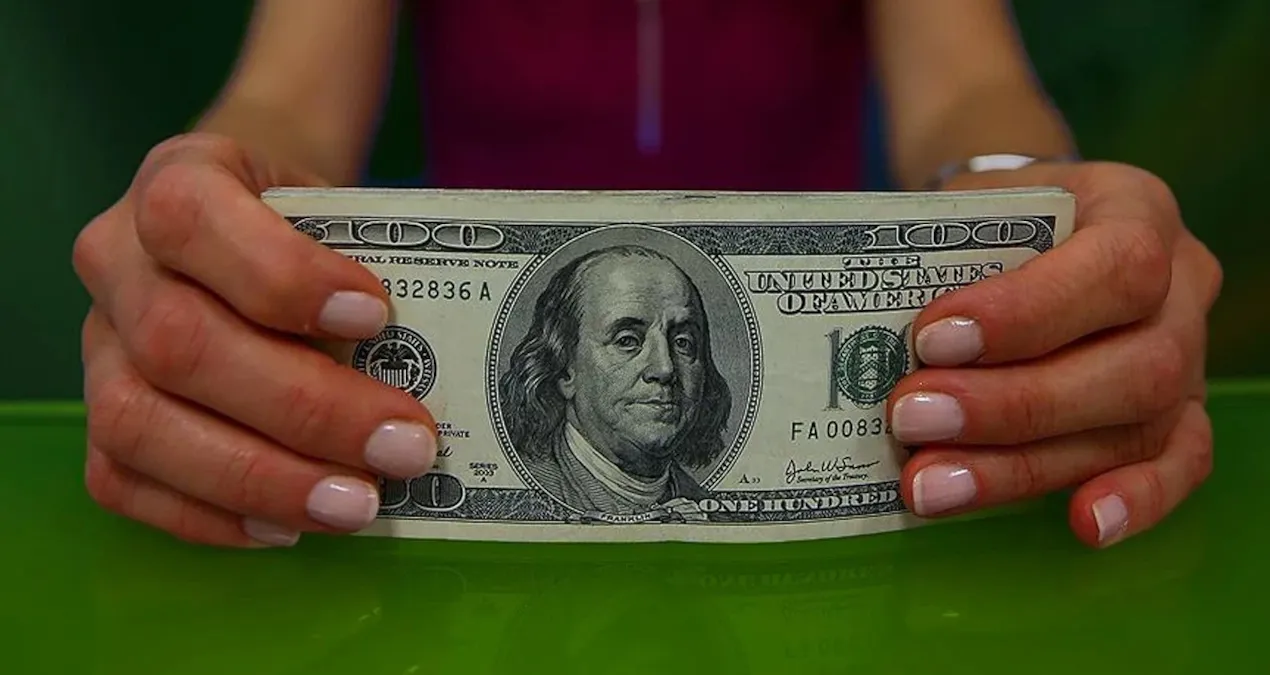 Dolarda atak üstüne atak... 17 ayın zirvesine çıktı