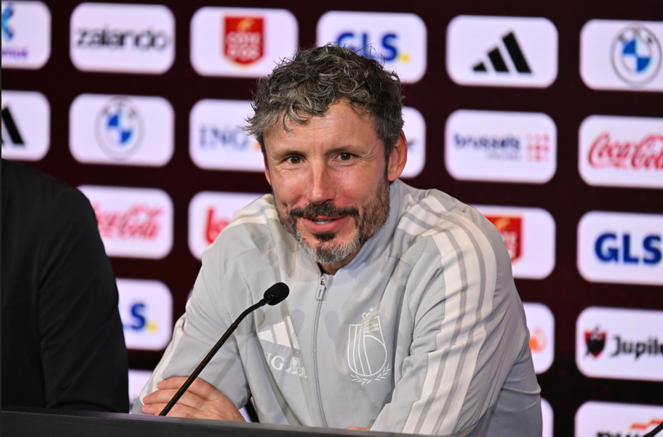 Van Bommel'den Türkiye maçı öncesi Trossard ve Lukaku açıklaması