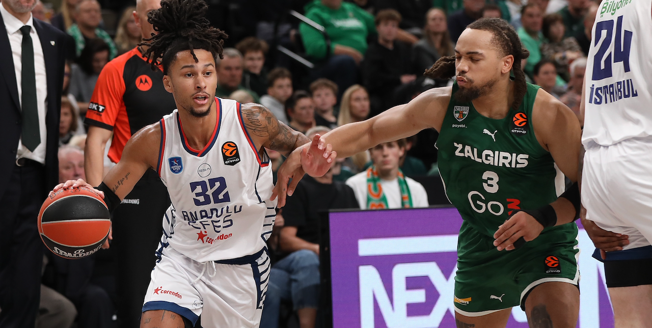 Anadolu Efes, Litvanya'da farklı kazandı