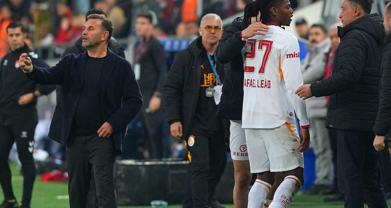 Galatasaray'da Leao şoku! 61'de girdi 77'de çıktı.. Mesele anlaşıldı