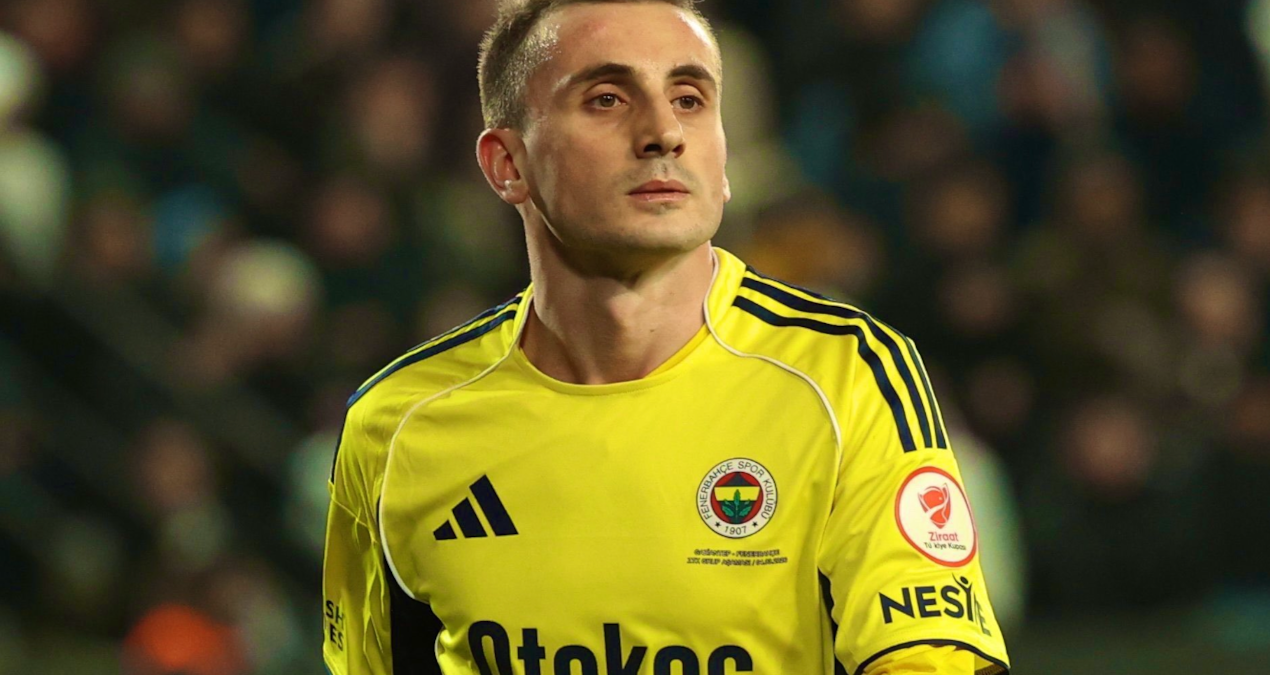 Kerem Aktürkoğlu ile tribünler arasında gerilim! Büyük protesto