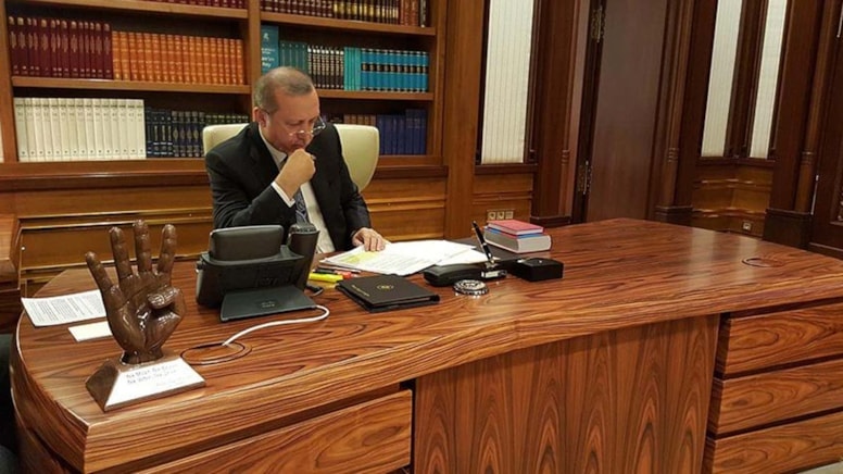 Saray'a sunulan 'çok özel' anketten iktidara kötü haber