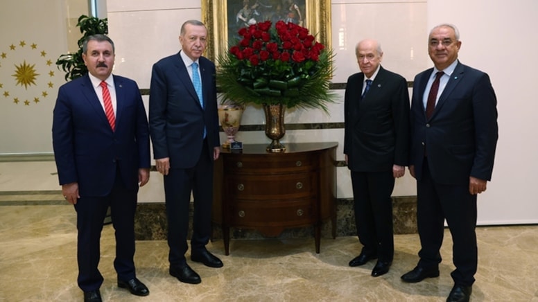 Cumhur'da çatlak: İşin çivisi çıkmak üzere
