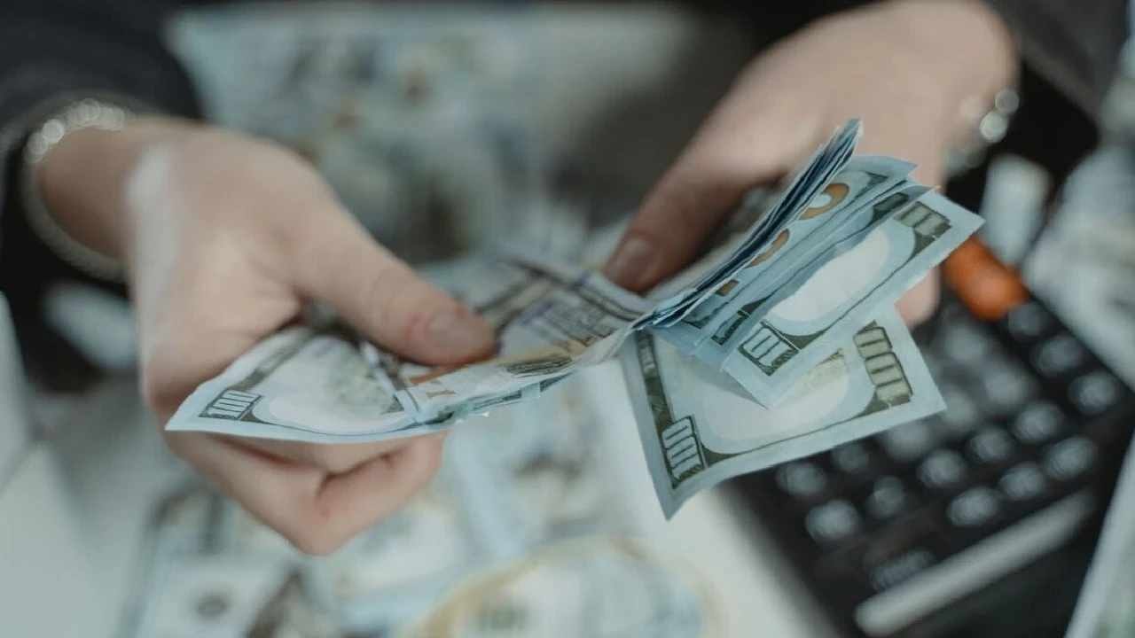 Eşine şaka yaptı milyoner oldu