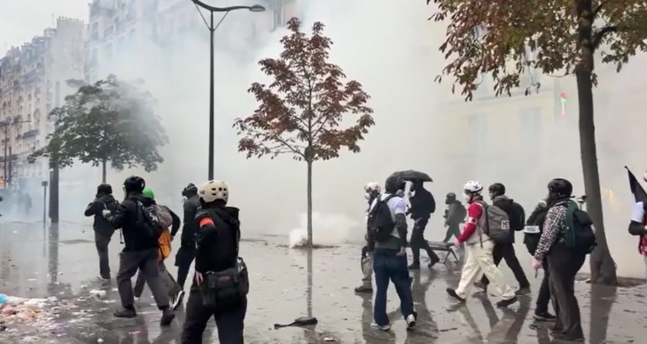 Fransa ve İtalya alarmda: Yüzbinler sokağa indi
