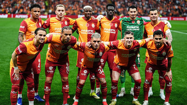 Galatasaray'da geçen sezonun gözdesi topun ağzında