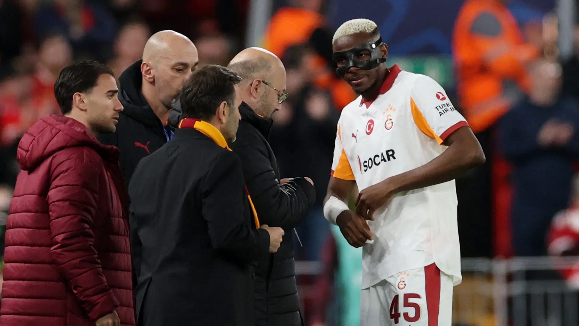 Dev maça saatler kalan Okan Buruk kararını verdi! İşte Galatasaray-Barcelona maçı ilk 11'leri