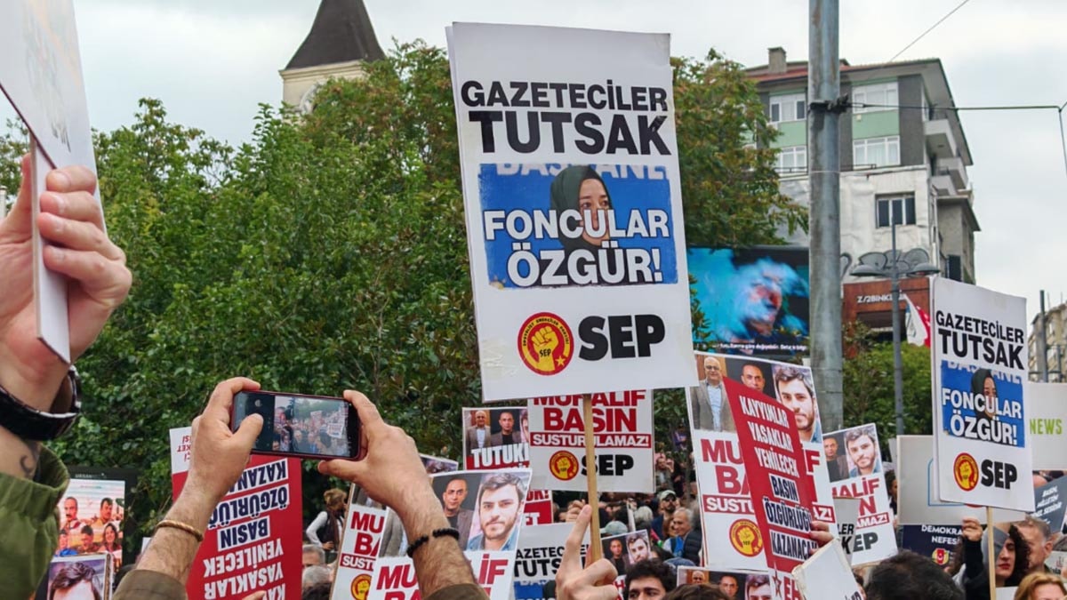 Gazeteciler sokakta: 10 ilde ortak eylem