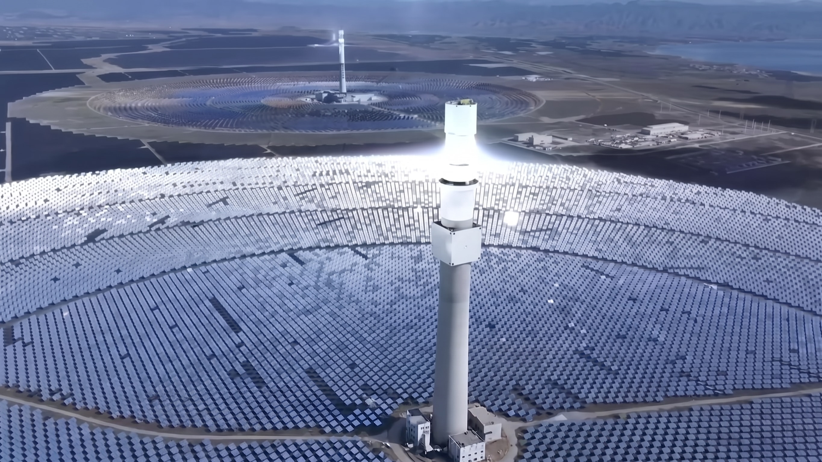 3 kuleli dev güneş paneli santrali açıldı: Bölgede enerji dengeleri değişecek