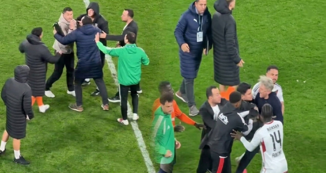 Nuri Şahin ve Orhan Ak arasında tartışma! 1 kırmızı kart çıktı