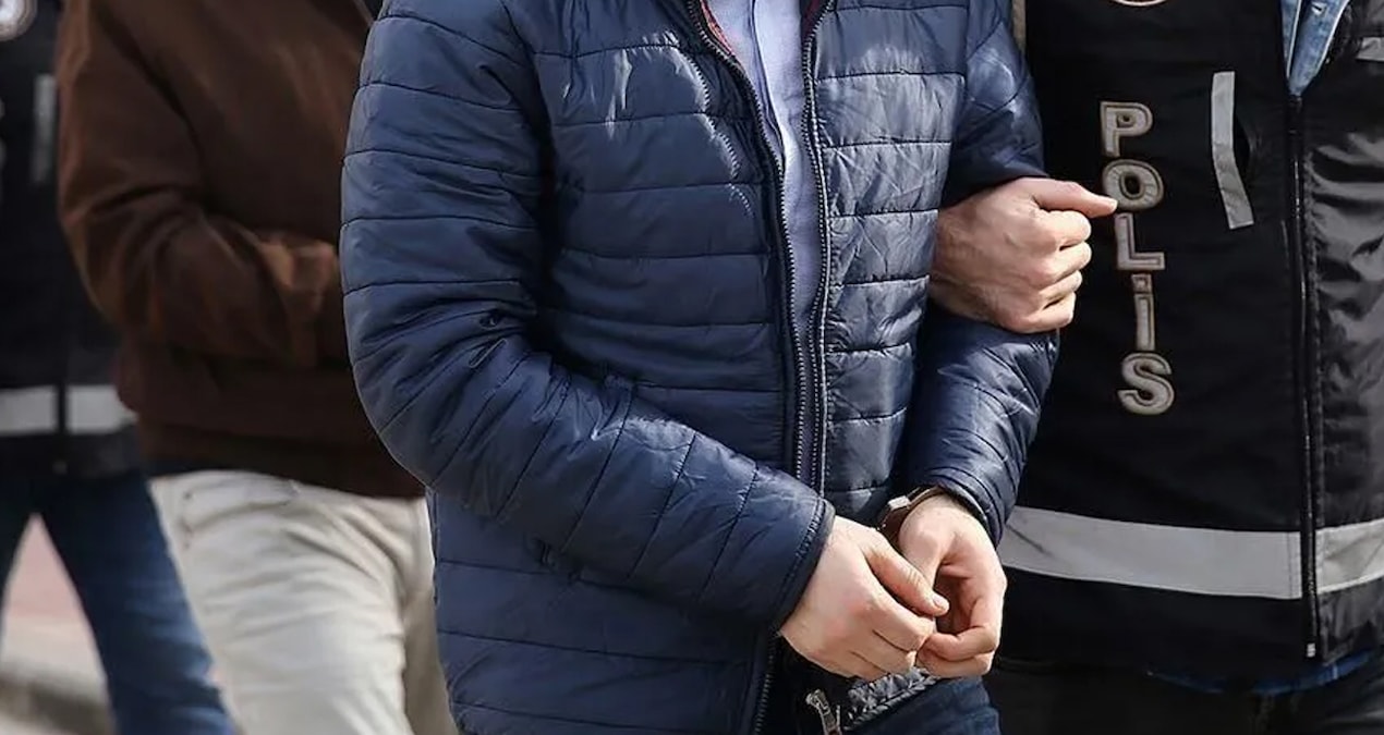 Fon soruşturmasında iki şüpheli tutuklandı